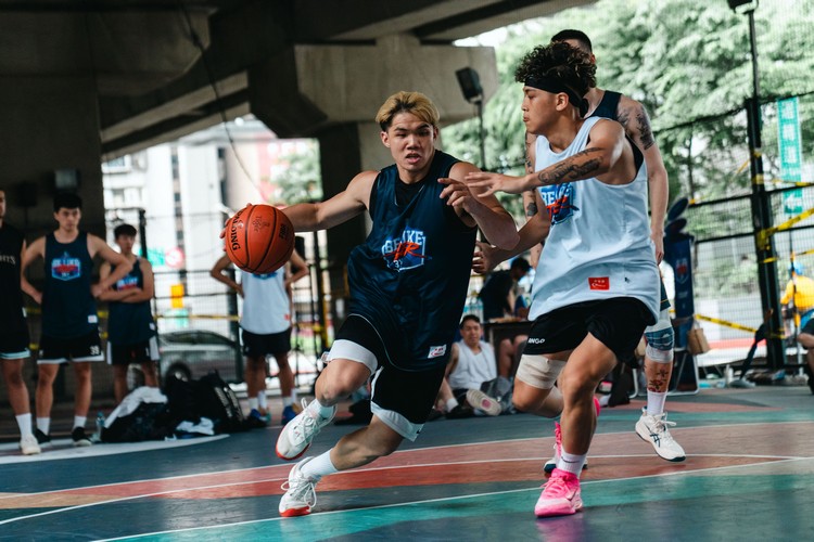 虎牌啤酒深信「一個人可以突破防線，一群人可以改寫戰局」。圖／海尼根台灣提供