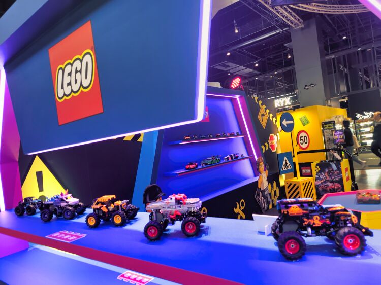 兒童節限定贈禮加碼 在家也能當小小賽車手。