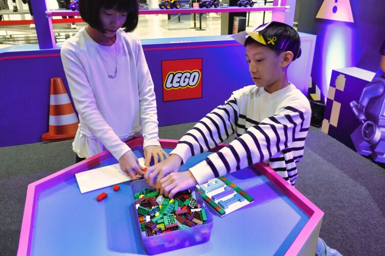 在「拼砌夢想車」關卡中,可拼砌屬於自己的夢想車款。