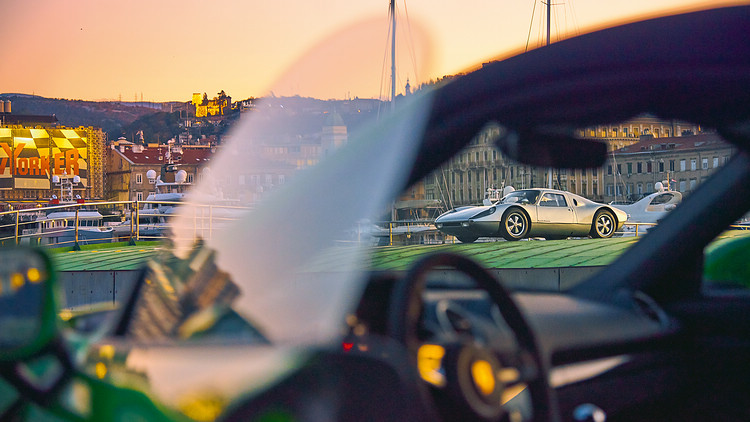 Porsche 904 Carrera GTS是保時捷首次應用GTS作為車名的車型。