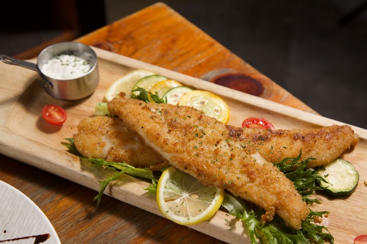 風味香煎比目魚佐香草醬