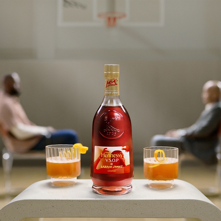 軒尼詩攜手LeBron James 推出調酒Sidecar Cocktail