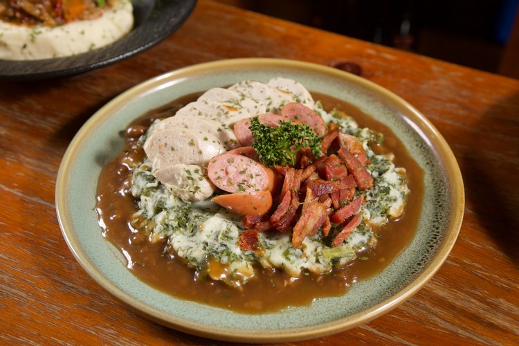 鄉村風羽衣甘藍薯泥配香腸