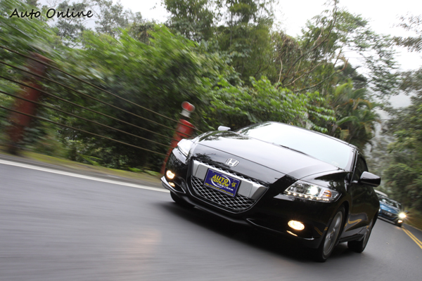 以「低、短、寬」的設計精隨,小車的車身外觀卻能營造出跑車的霸氣氛圍,這也是Honda一直以來想呈現給消費者的感覺。