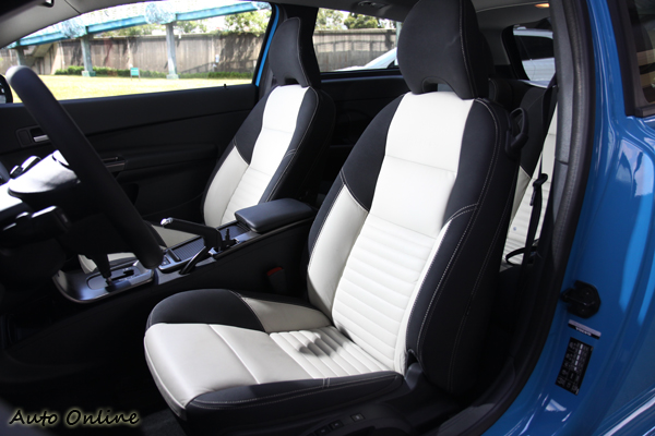 汽車座椅看似差異不大,但VOLVO就是要求皮椅材質不能讓人過敏,座椅的支撐度要符合人體工學。