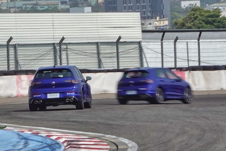 異常穩定的底盤特性,大幅提昇了進出彎道的容錯率,同時可能也會影響挑戰極限的樂趣。