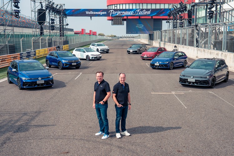 Volkswagen性能馳騁嘉年華,讓福斯車主在麗寶國際賽車場點燃熱血基因。