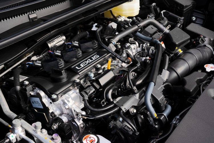 1.5升直列三缸阿金森引擎與電動馬達構成的油電系統，綜效最大馬力136hp