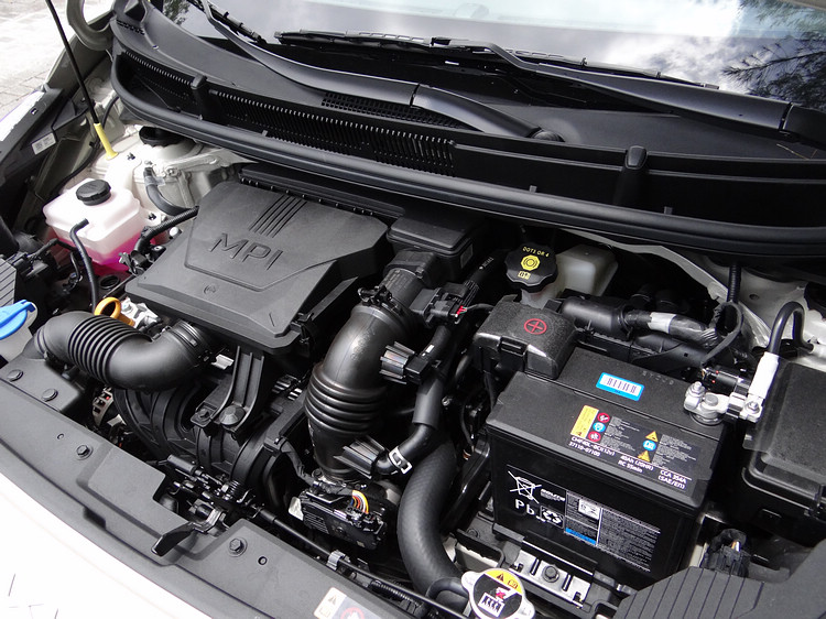 這組動力引擎馬力輸出不大,不過由於車體夠輕,加速表現其實不差。