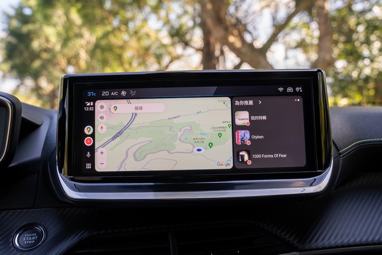 系統支援無線/有線Apple Carplay與Android Auto（無線尚未通過認證）連結
