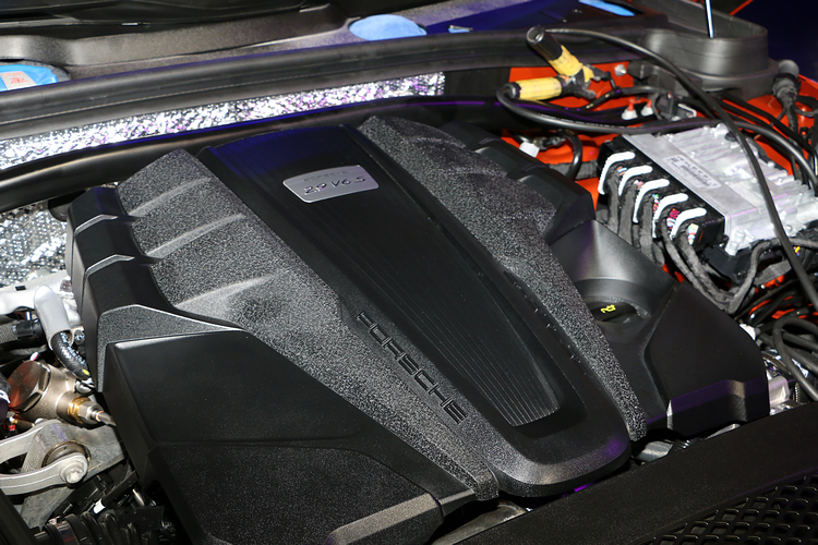 Macan S搭載強勁引擎，使其0-100 km/h加速僅需4.8秒即可完成。