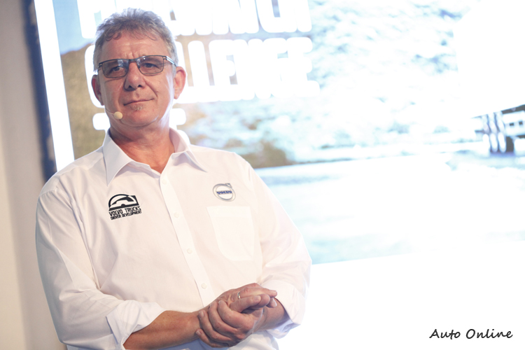 Volvo Trucks Asia Pacific Fuelwatch Challenge 2015的總召Per Hansen，在原廠也是服務客戶的講師。