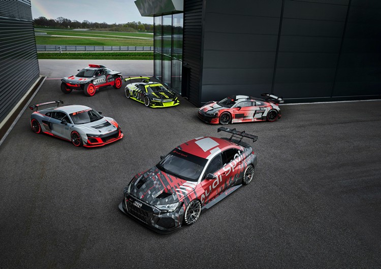 （左起）R8 LMS GT4、RS Q e-tron、RS 3 LMS、R8 LMS GT2及R8 LMS GT3。