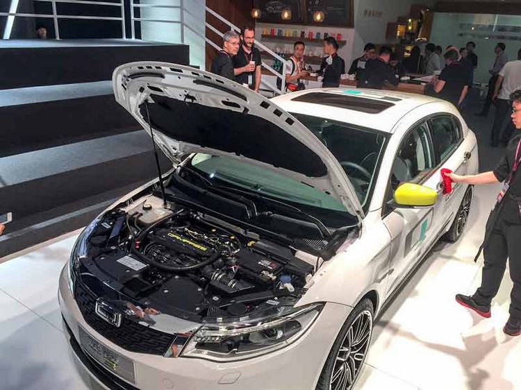 Qoros 3 Qamfree Concept成為第一輛搭載Freevalve無凸輪軸技術的車型,不過最後也沒有量產。