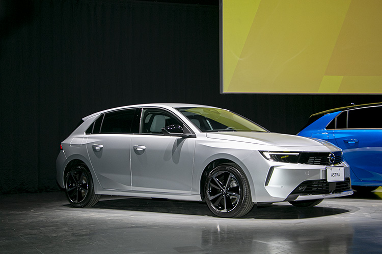 作為品牌旗下最暢銷產品,Astra具備嶄新設計概念,並擁有全新世代科技應用。