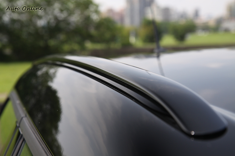 車身與車頂雙色處理一直是Countryman的一大特色。